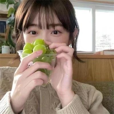 她与她的自画像